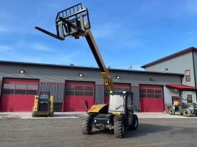 19' Lift Height, Rotating Forks, Telehandler Extending Boom Forklift, 5,000 lbs Capacity, Gehl Model RS5-19-3